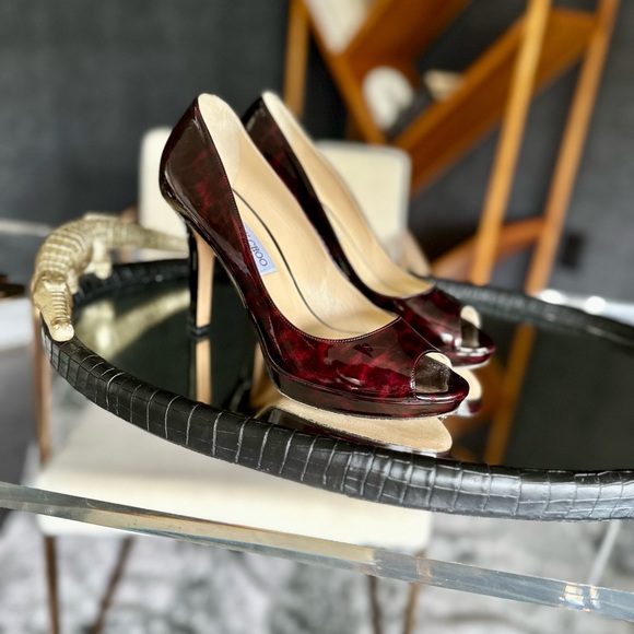 Jimmy Choo Tortoiseshell Peep Toe Pumps NWOB - Picture 5 of 8